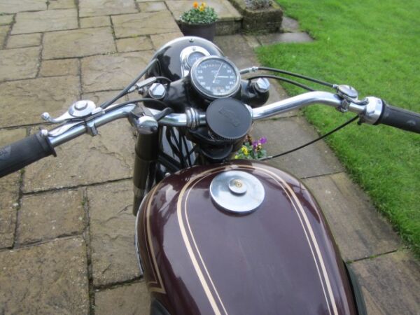 1952 Ariel 500cc Red Hunter
