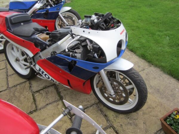 1988 Honda RC30 VFR750R