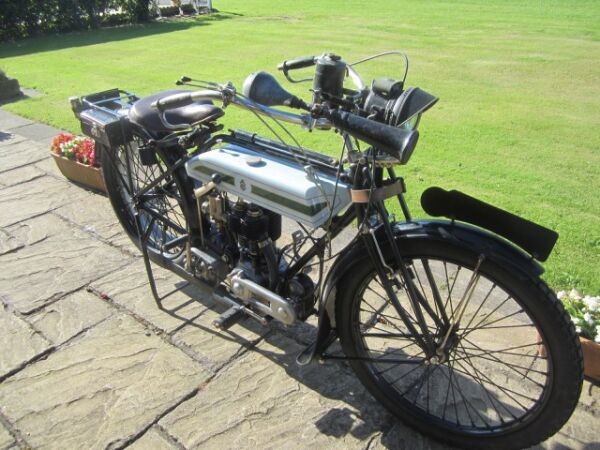 1922 Triumph Model H 550cc.