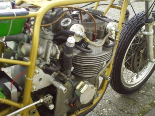 Paton 250cc DOHC Isle of man TT machine
