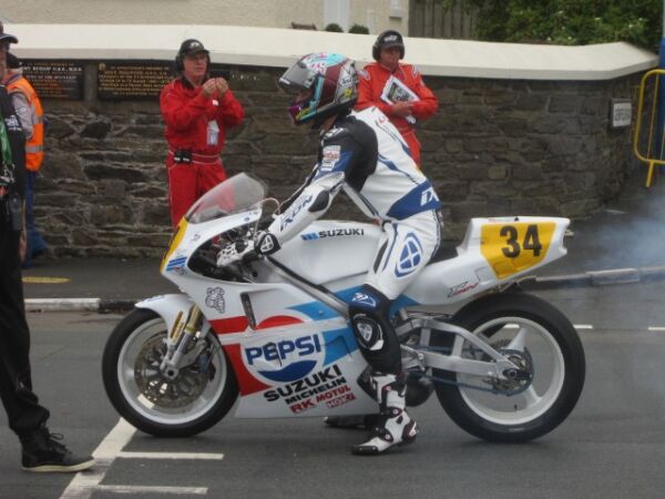 2017 Classic Manx TT with Team Classic Suzuki Suzuki RGV500 Josh Brookes