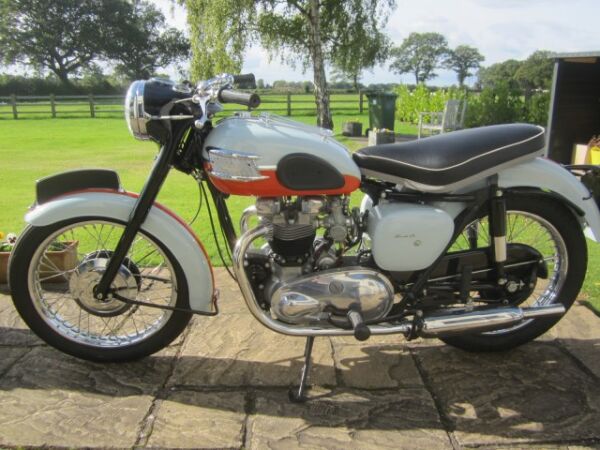 1958 Triumph Bonneville 650 Tangerine Dream