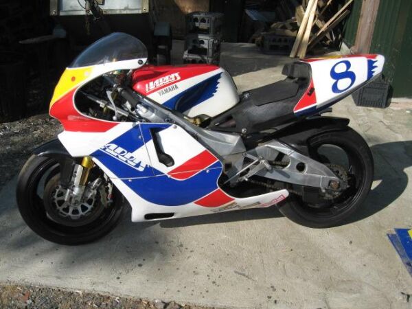 Harris Yamaha YZR500 V4