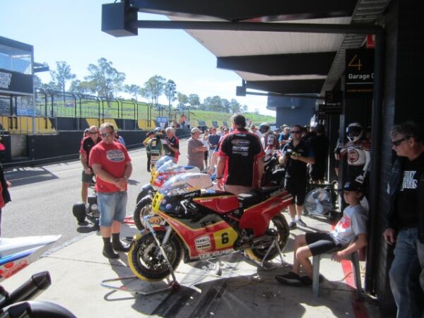 Eastern Creek Australia classic event with Classic Team Suzuki Troy Corser Stu Avant and Steve Parish