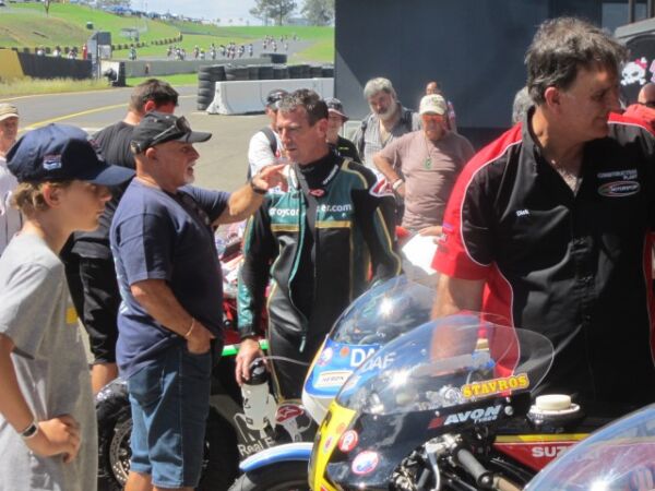Eastern Creek Australia classic event with Classic Team Suzuki Troy Corser Stu Avant and Steve Parish