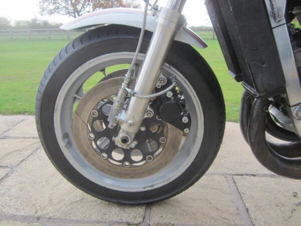 1984 Suzuki RGB500 MK9 500cc Square 4 Disc Valve