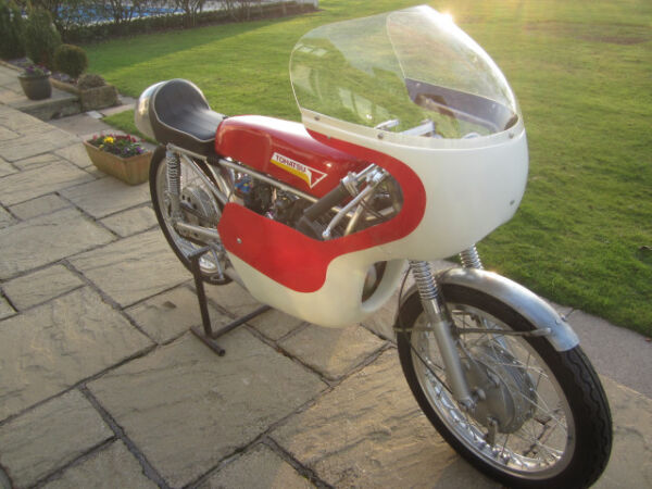 1963 Tohatsu 125cc Twin Racing machine