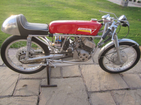 1963 Tohatsu 125cc Twin Racing machine