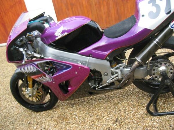 1992 Hona RC45 750
