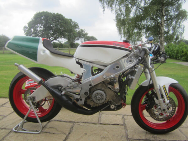 1991 Yamaha TZ250 B V Twin superb