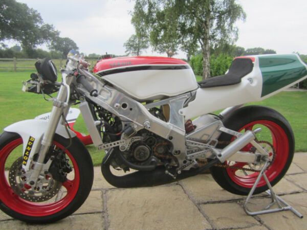 1991 Yamaha TZ250 B V Twin superb