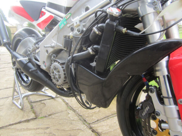 1999 Yamaha TZ250 V Twin