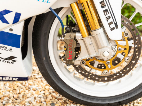 2005/6 Tas Suzuki GSXR1000 TT Superbike Painted by Dream Machine back into Bruce Anstey Colours