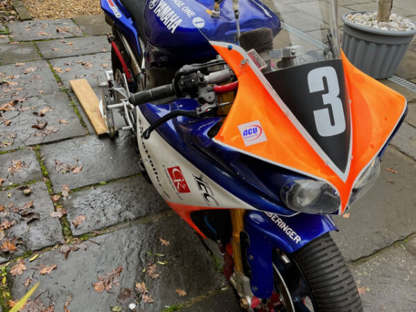 2009 Phase One Yamaha R1 1000cc Championship machine