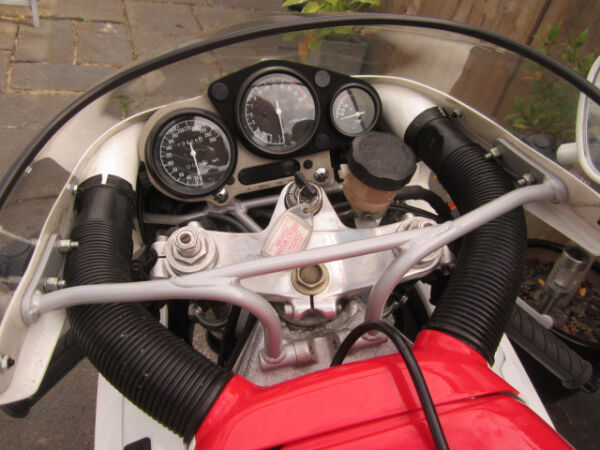 1989 Yamaha OW01 FZR R 750