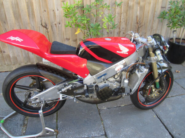 2010 Honda RS125, Silverstone GP Machine Billet cases Carbn Wheels