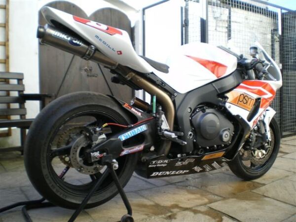 Guy Martin Honda fireblade