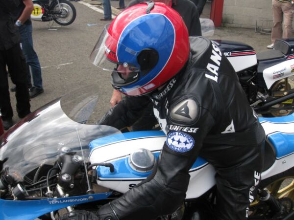 Teppi Teuvo Lansivuori Suzuki TR750