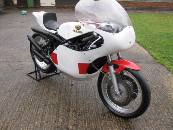 TZ750