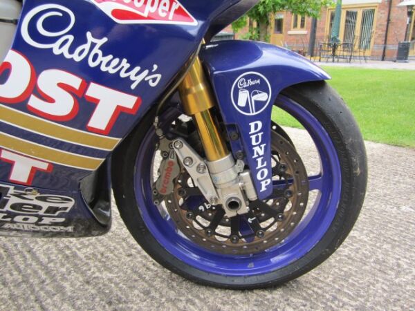 1997 /1998 Yamaha YZF750 Nial Mackenzie Caburys Boost