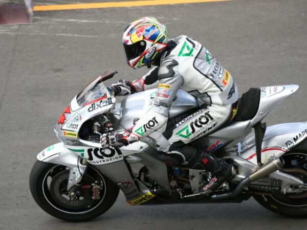 Andrea Dovizioso MotoGP Donington Park