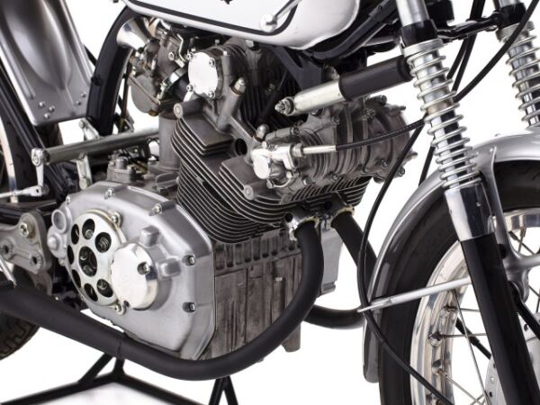 1962 HONDA 125CC CR93 RACING MOTORCYCLE