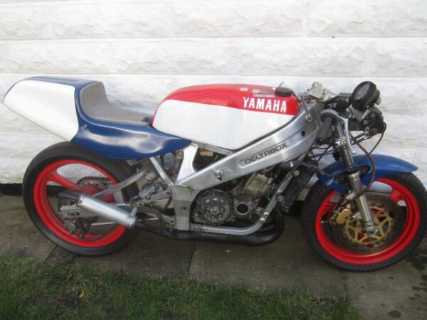 1986 Yamaha TZ250 S Delta Box