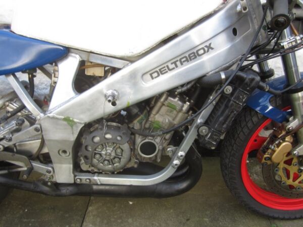 1986 Yamaha TZ250 S Delta Box