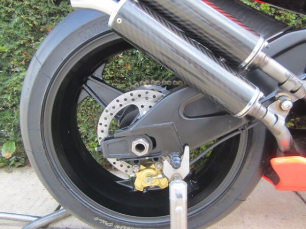 1994 Harris Yamaha BIG Bang 500 V4 grand Prix Machine Malboro colours