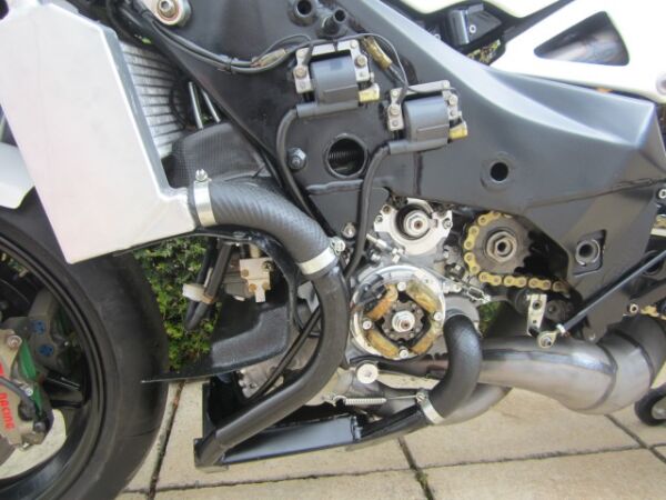 1994 Harris Yamaha BIG Bang 500 V4 grand Prix Machine Malboro colours