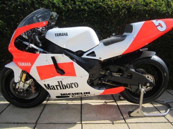 1994 Harris Yamaha BIG Bang 500 V4 grand Prix Machine Malboro colours