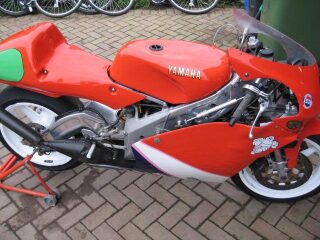 2000 Yamaha 250 V twin (photo 1 of 2)