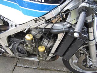 1985 Suzuki RGB500 MK10 X3 (photo 1 of 2)