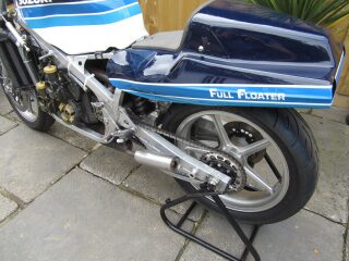 1985 Suzuki RGB500 MK10 X3 (photo 2 of 2)