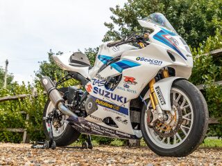 2005/6 Tas Suzuki GSXR1000 TT Superbike Painted by Dream Machine back into Bruce Anstey Colours (photo 1 of 2)