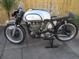1960 Norton Manx 500cc OHC Very Original supplied by Kings of Manchester when new (photo 2 of 2)