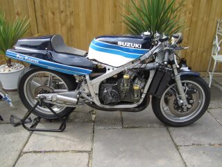1985 Suzuki RGB500 MK10 X3 (photo 1 of 2)