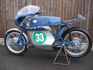 1969 Greeves Silverstone 250 (photo 2 of 2)