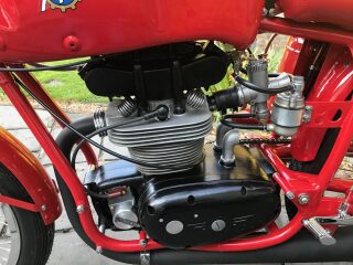 1957 MV Agusta 203cc DOHC (photo 2 of 2)
