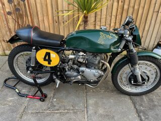 1961 Triton Norton Chassis, Triumph T100 500cc Twin carb (photo 1 of 2)