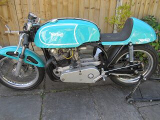 1970 Featherbed Norton Commando 828cc 4 speed quaife (photo 2 of 2)