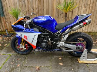2009 Phase One Yamaha R1 1000cc Championship machine (photo 2 of 2)