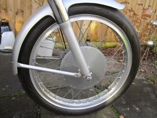 1956 Mondial 203cc DOHC Works machine (photo 2 of 2)