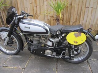 1947 Norton Plunger Manx 500c Milano Taranto machine (photo 2 of 2)
