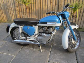 1962 Norton Jubilee 250cc twin (photo 1 of 2)
