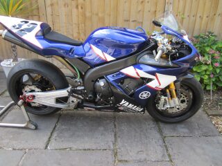 2004 Yamaha France WSB R1 1000 Ex Sebastian Gimbert (photo 1 of 2)
