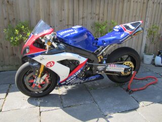 2005/6 Phase One Yamaha R1 1000cc 3rd In FIM World championship 2006 (photo 2 of 2)