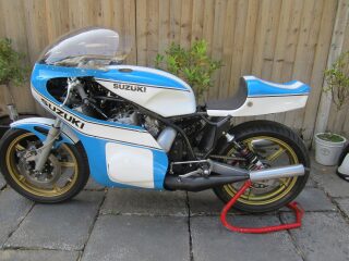 Suzuki TR750 3 Cylinder water cooled (photo 2 of 2)