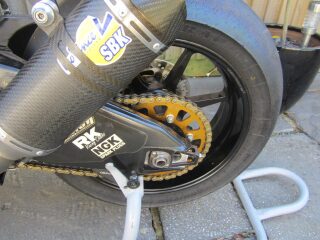 2008 Relentless Tas Bruce Anstey Suzuki GSXRR1000cc Superbike (photo 2 of 2)