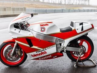 Bimota Yamaha YB1000 Racing machine YB6 (photo 2 of 2)